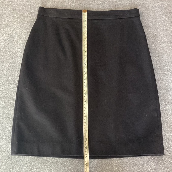 Banana Republic Pencil Skirt - Picture 6 of 6